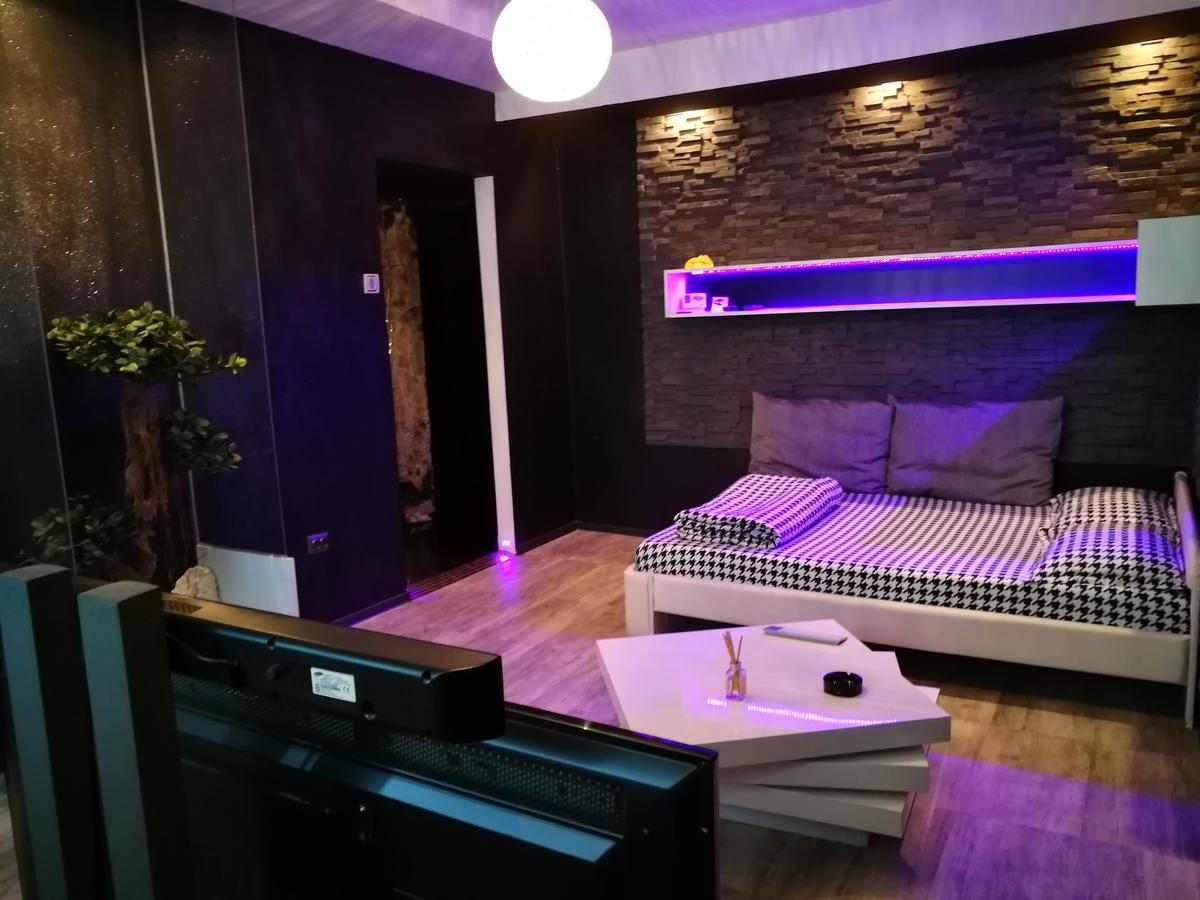 Excentric Studio 1 Braşov Extérieur photo