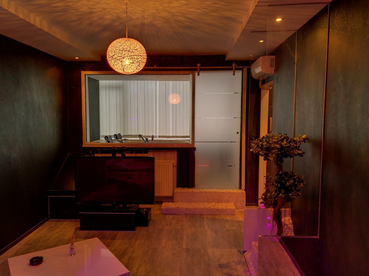 Excentric Studio 1 Braşov Extérieur photo